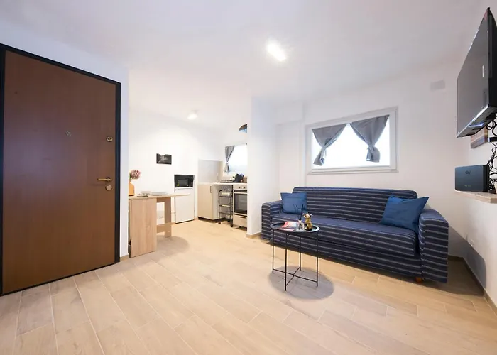 Castelletto - Appartamento+p. Auto : La Funicolare דירה ג'נובה